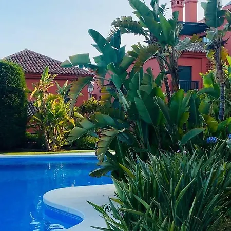 Encantador Apartamento Con Vista Al Mar Y Montana Mijas
