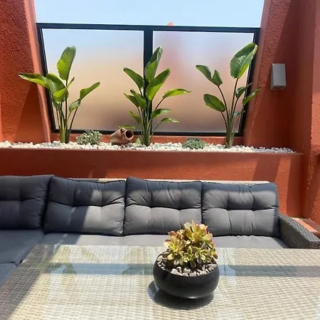 Encantador Apartamento Con Vista Al Mar Y Montana Mijas